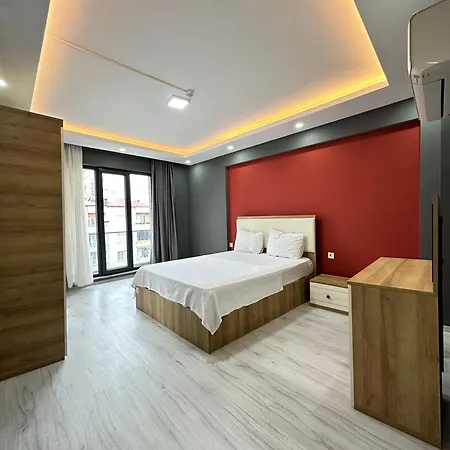 Renaissance Apartahotel
